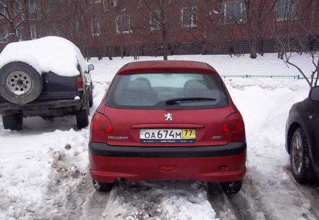 Peugeot 206 2003 Москва, м. Юго-Западная