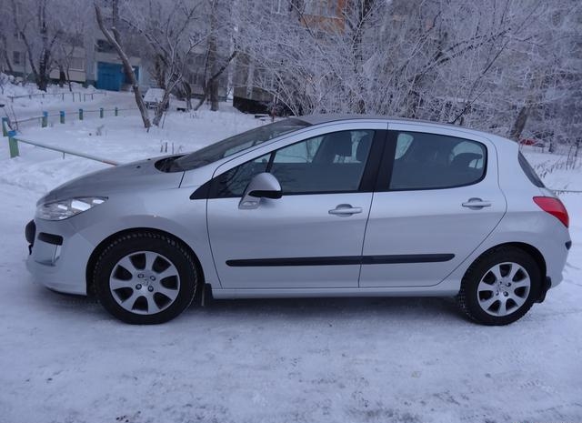 Peugeot  2010 Омск 