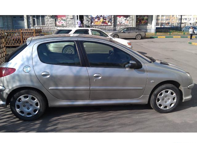 Peugeot  2007 Москва 