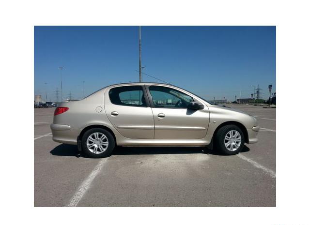 Peugeot  2007 Москва 