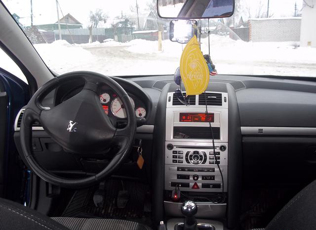 Peugeot  2007 Москва 