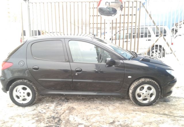 Peugeot 206 2003 Москва, м. Орехово