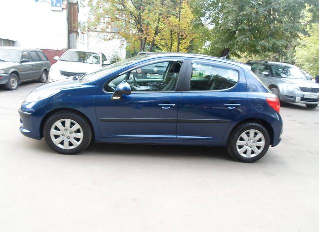 Peugeot  2009 Москва 
