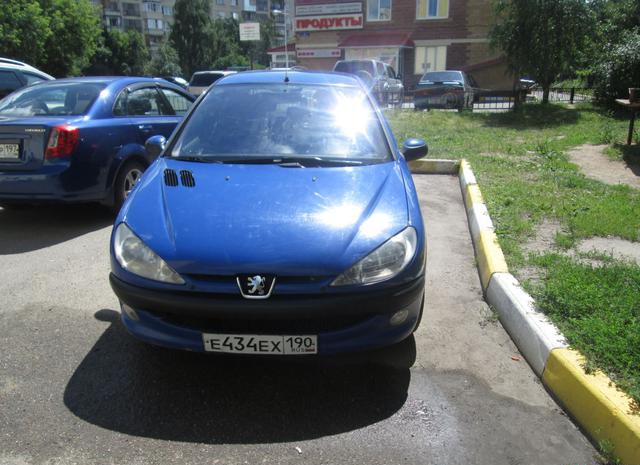 Peugeot  2003 Москва 