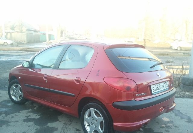 Peugeot 206 2005 Новосибирск