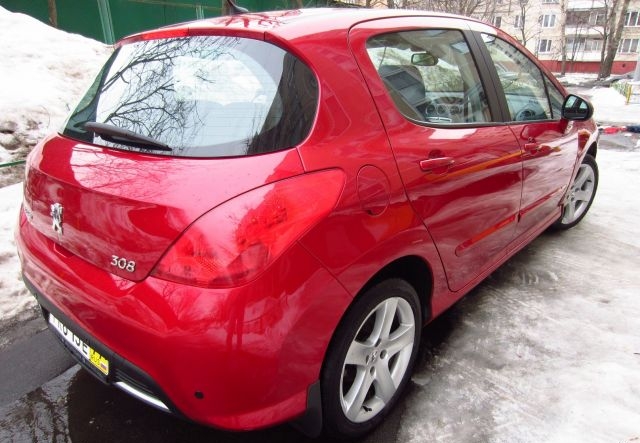 Peugeot 308 2011 Москва, м. Щелковская