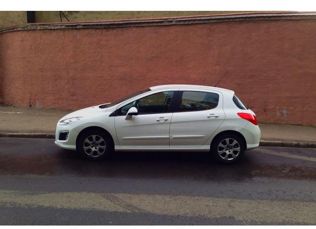 Peugeot  2012 Москва 