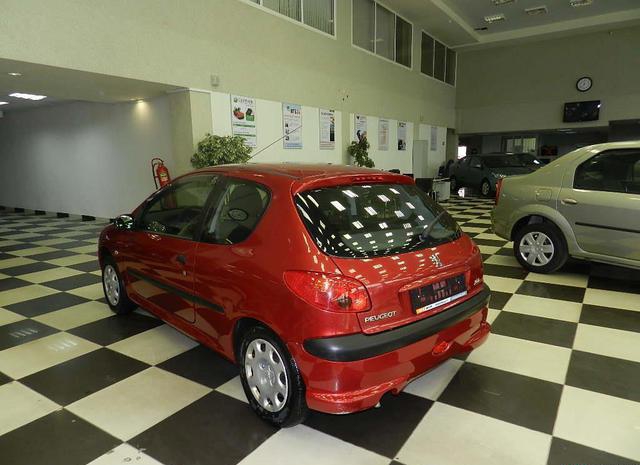 Peugeot  2007 Москва 