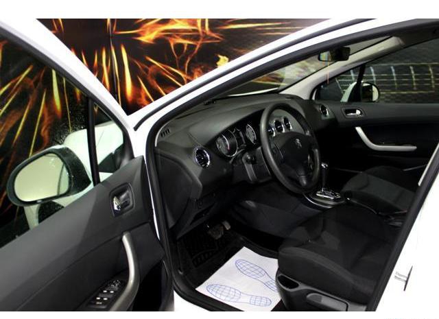 Peugeot  2011 Москва 
