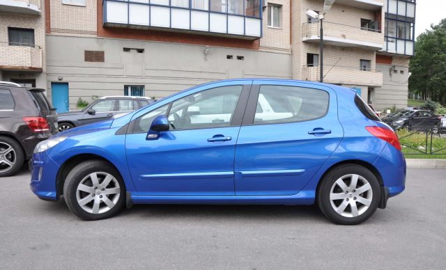 Peugeot 308 2010 Санкт-Петербург, м. Удельная