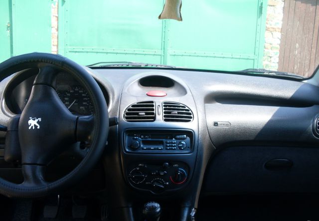 Peugeot 206 2001 