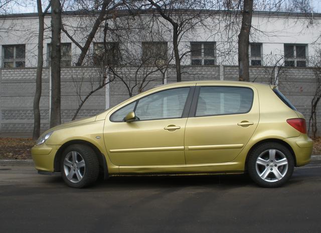 Peugeot  2003 Москва 