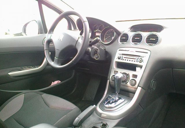 Peugeot 308 2011 Санкт-Петербург, м. Проспект Ветеранов