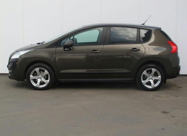 Peugeot  2011 Москва 