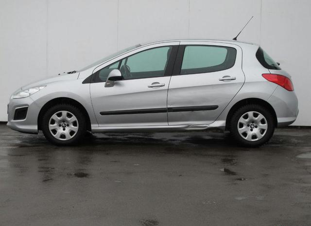 Peugeot  2012 Москва 