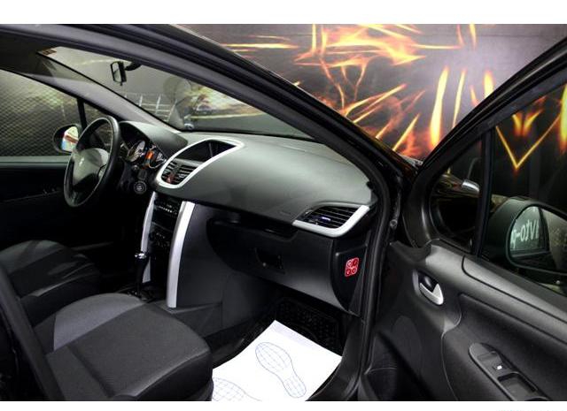 Peugeot  2012 Москва 