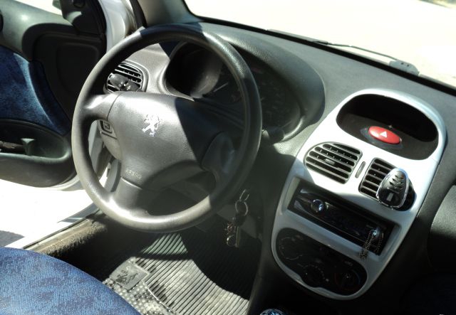 Peugeot 206 2002 
