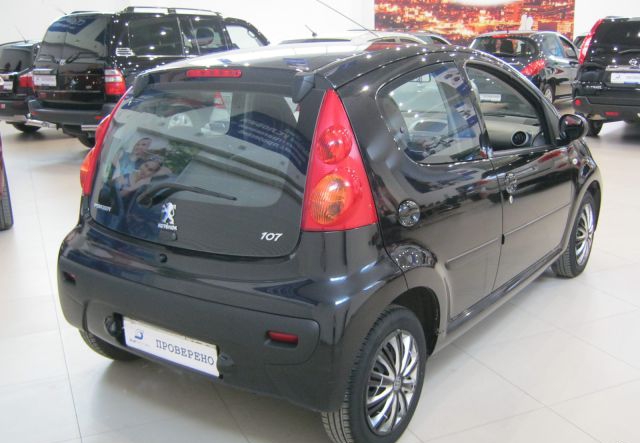 Peugeot 107 2011 
