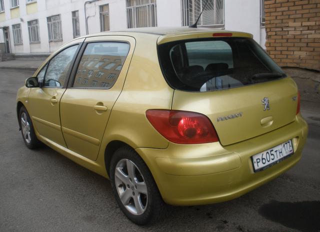 Peugeot  2003 Москва 