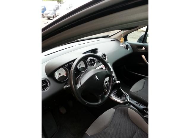 Peugeot  2009 Москва 
