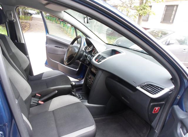 Peugeot  2009 Москва 