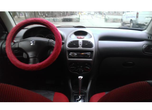 Peugeot  2007 Москва 