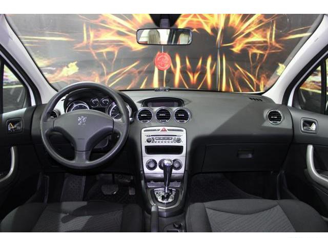 Peugeot  2011 Москва 