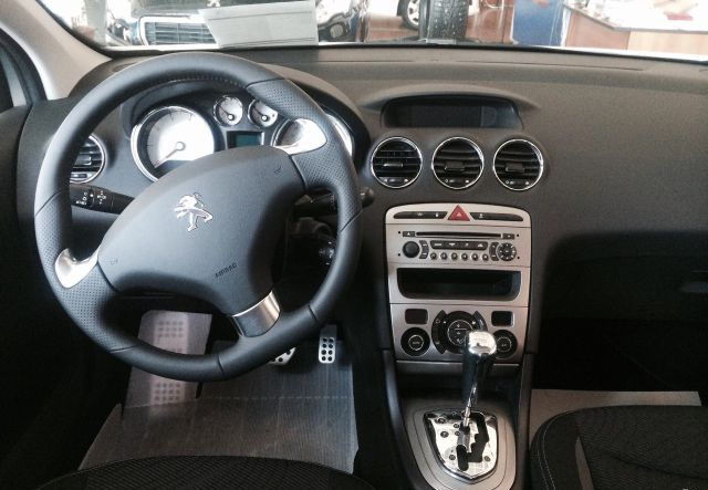 Peugeot 408 2014 