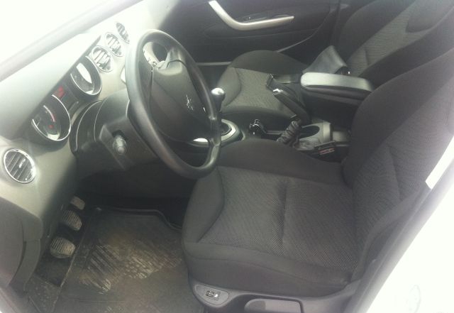 Peugeot 308 2011 