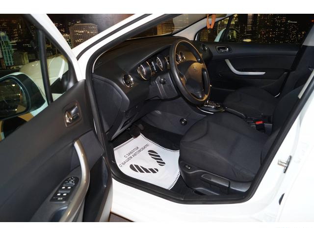 Peugeot  2012 Москва 